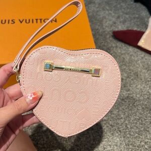 Juicy couture heart wristlet